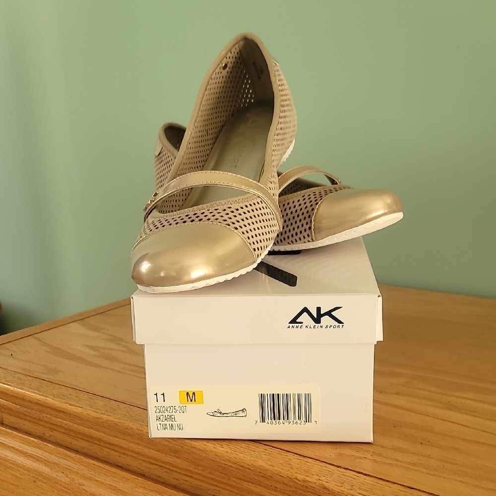 New Anne Klein Gold Flats
